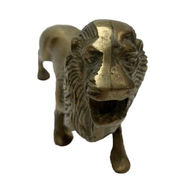 Vintage Brass Lion Sculpture Statue Figurine King of The Jungle Solid - Picture 2 of 7
